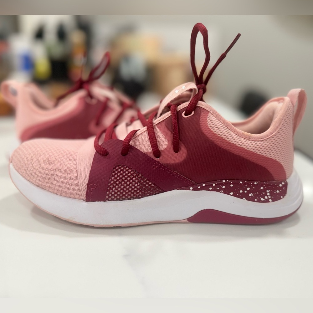 UnderArmour- Women’s Charged Breathe Lace Sneaker